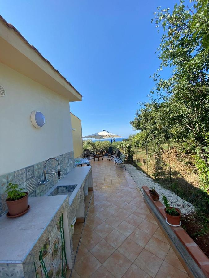 L'orizzonte Di Calabianca Holiday home